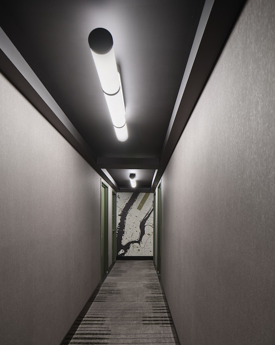 Building entryway and door hardware